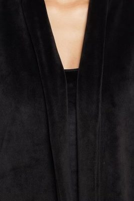 Chic Shrug Nightwear in Black