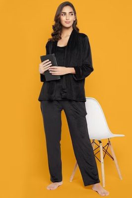 Chic Shrug Nightwear in Black