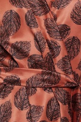 Leaf Print Robe in Satin