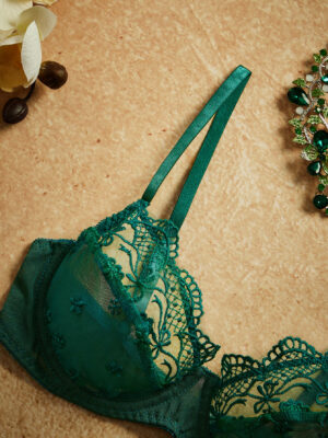 PinupPomp Contrast Lace Underwire Branded Bra