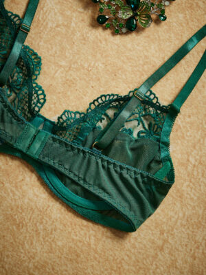 PinupPomp Contrast Lace Underwire Branded Bra
